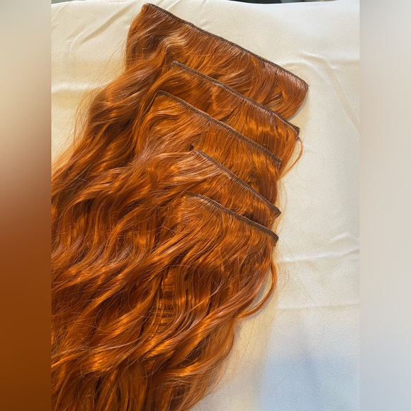 Hair extensions: five piece COPPER RED, hair extensions, wavy 18” long - Picture 2 of 5